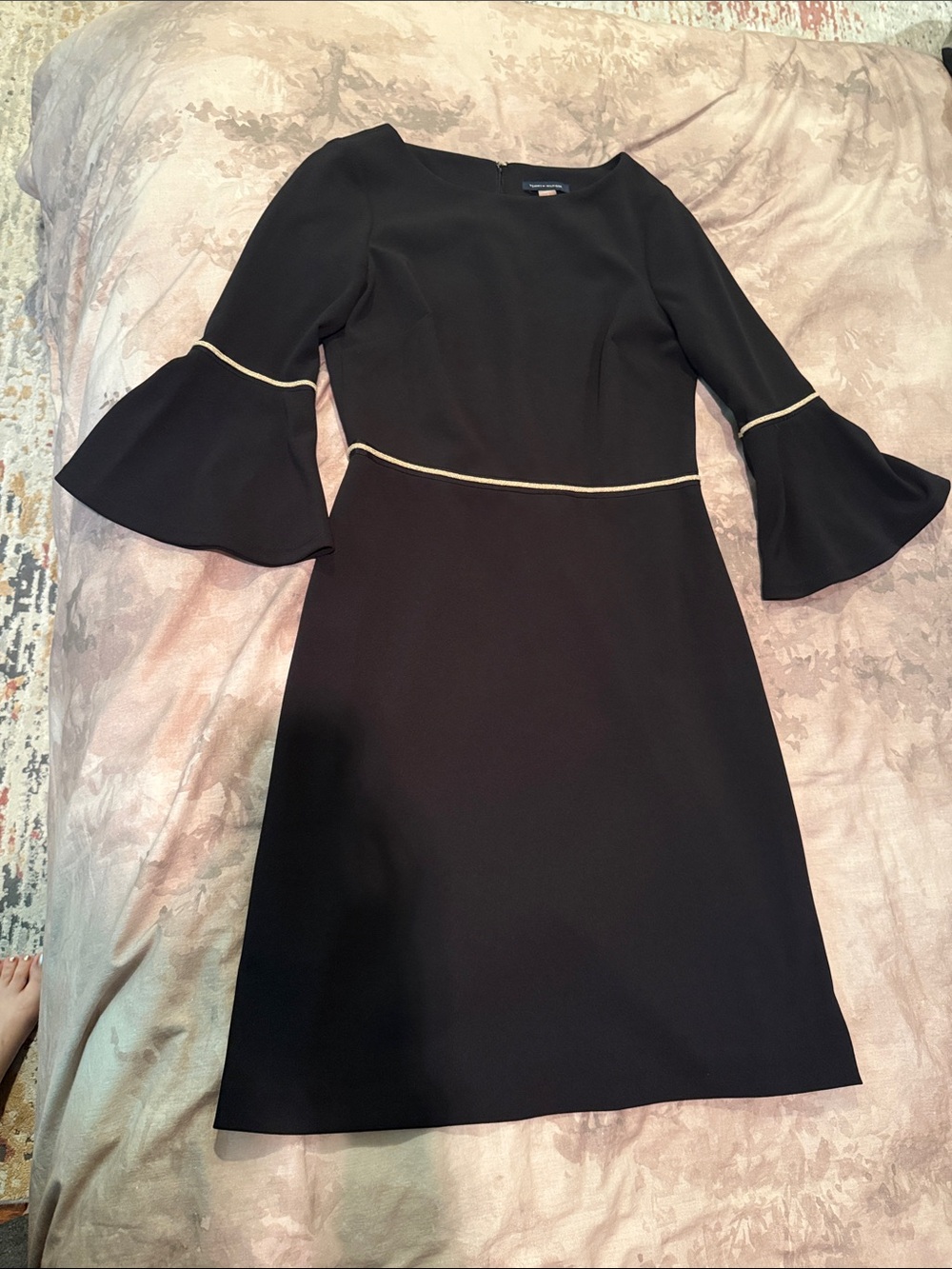 Tommy Hilfiger Black Long-Sleeve Sheath Dress